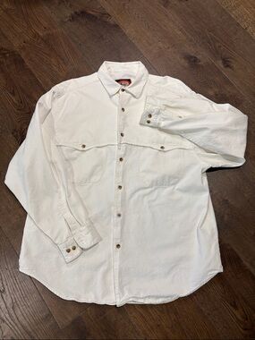 The Australian Outback Collection. White Button-Up Shirt with Chest Pockets. XL